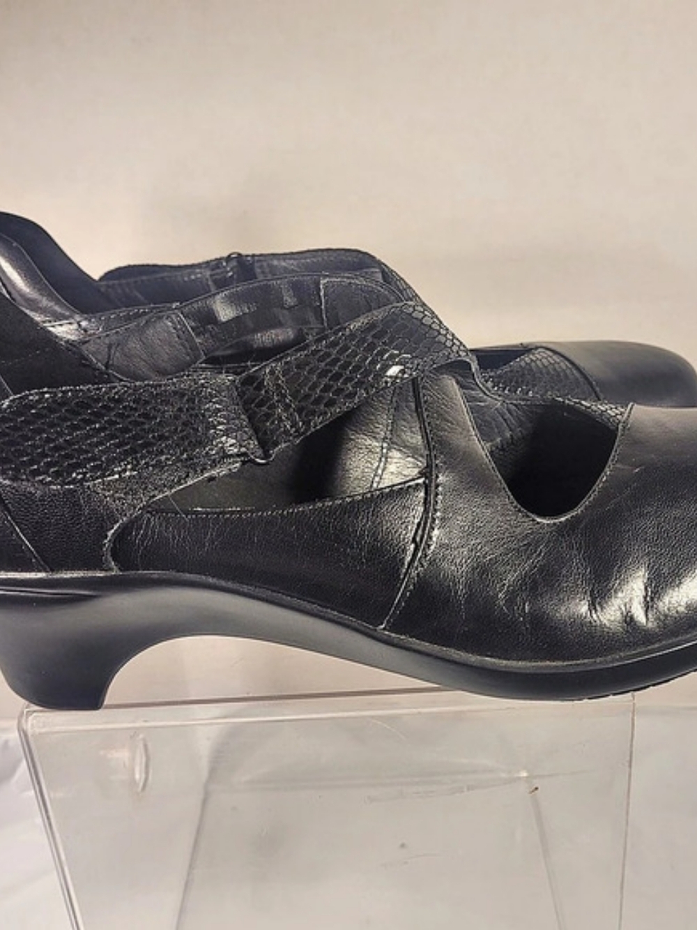 Aravon Portia Mary Jane Shoes Womens 9 B Wedge Hook & Loop Comfort Leather (S2)